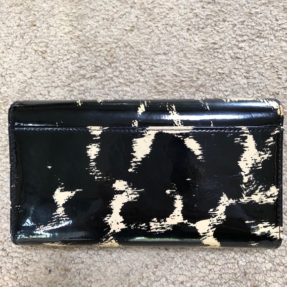 Tory Burch trifold animal print wallet - Picture 3 of 8